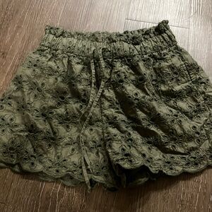 cute shorts with pockets only worn a few times